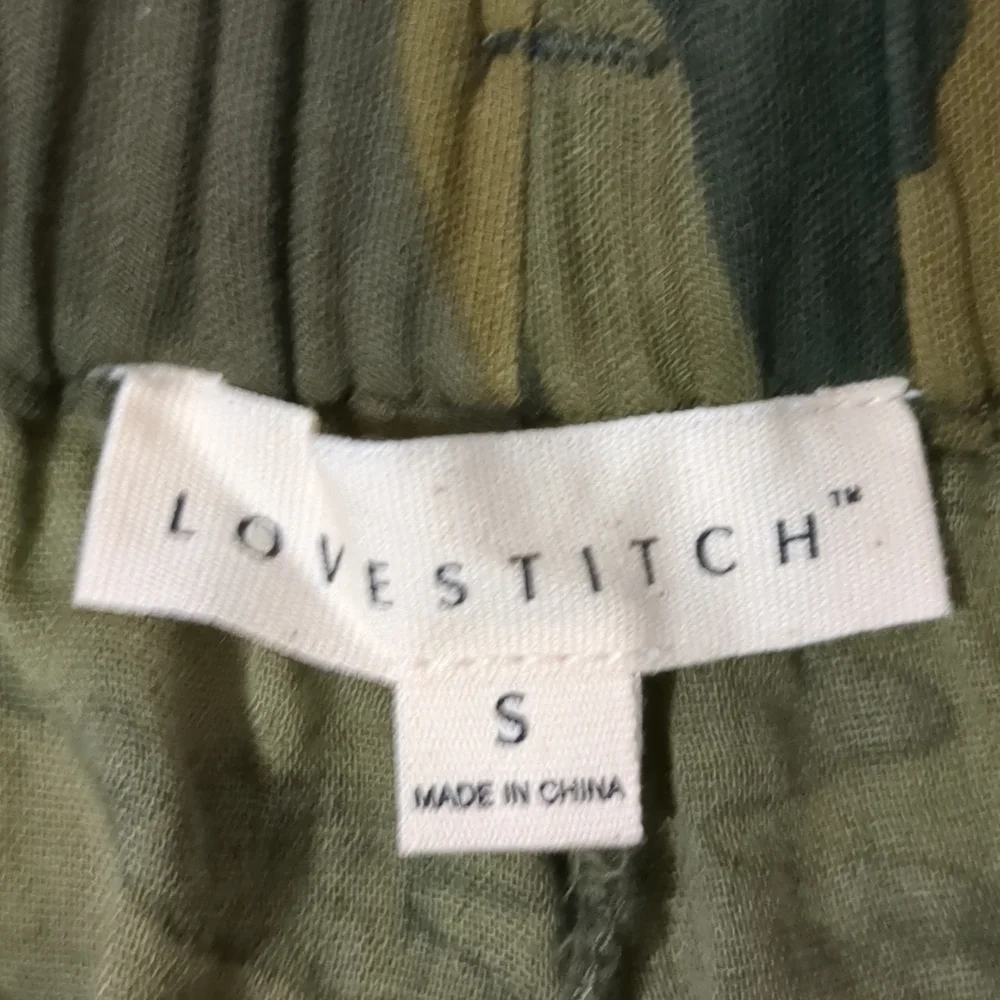 Love stitche Short - Picture 6 of 7